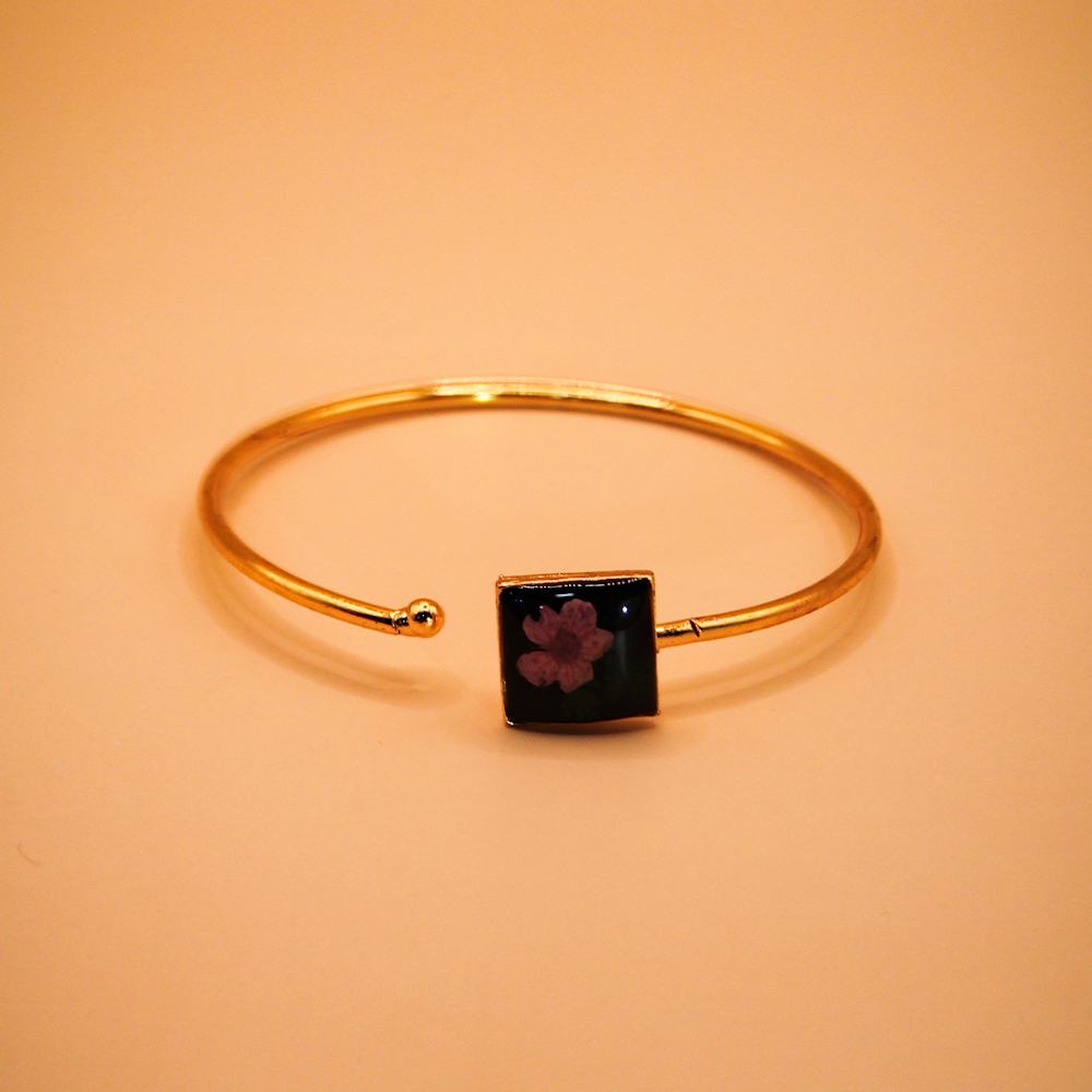 Squared Resin Flower Golden Cuff Bracelet