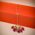 Rani Cluster Kundan Maang Tikka