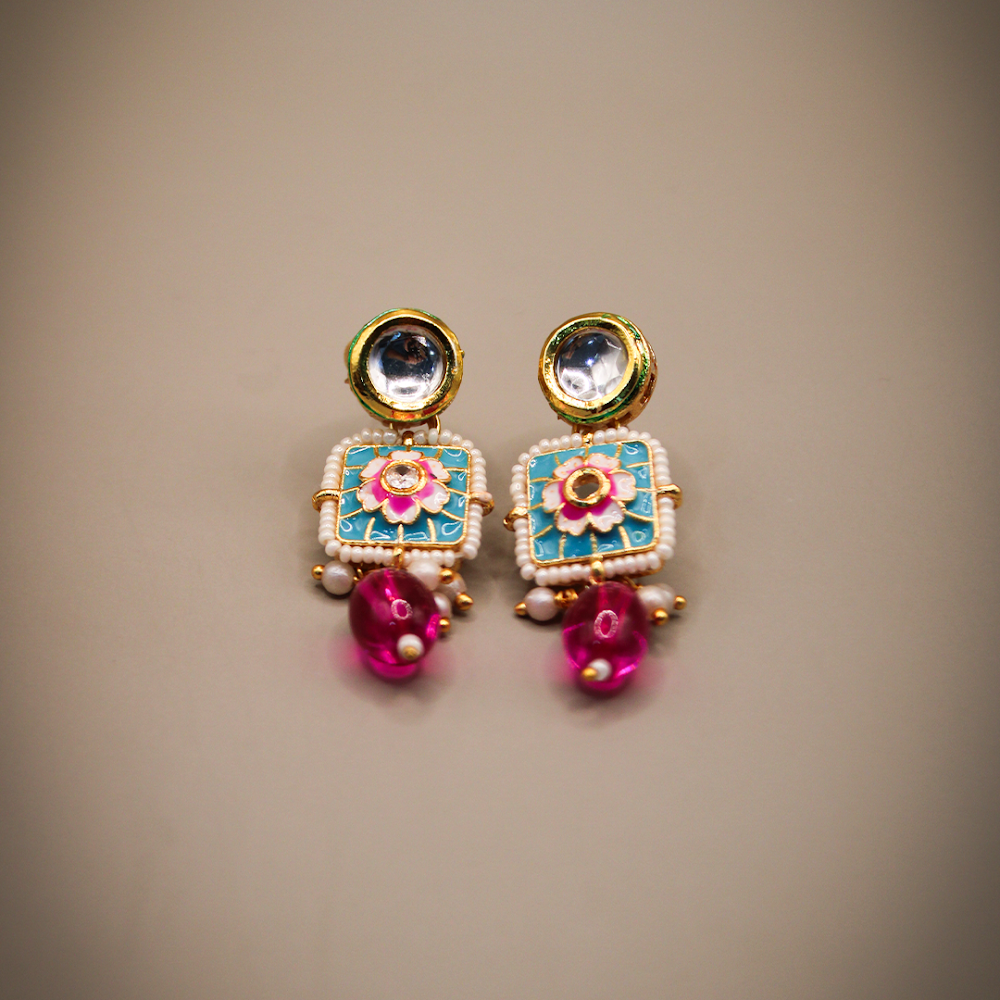 Divine Sparkle Kundan Jewellery Set