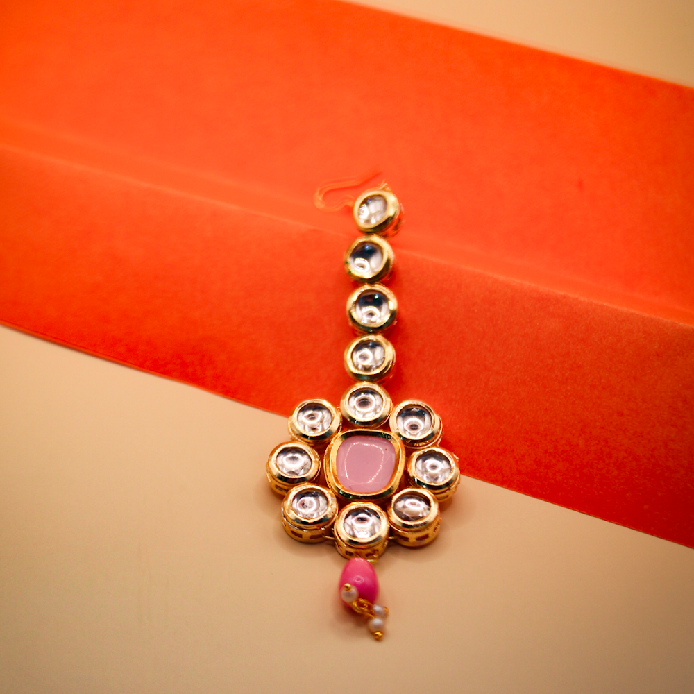 Gulabi Floral Drop Kundan Maang Tikka