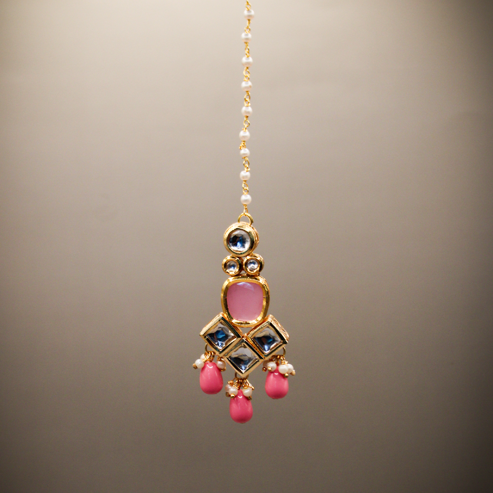 Blush Kundan Teardrop Gold-Tone Maang Tikka