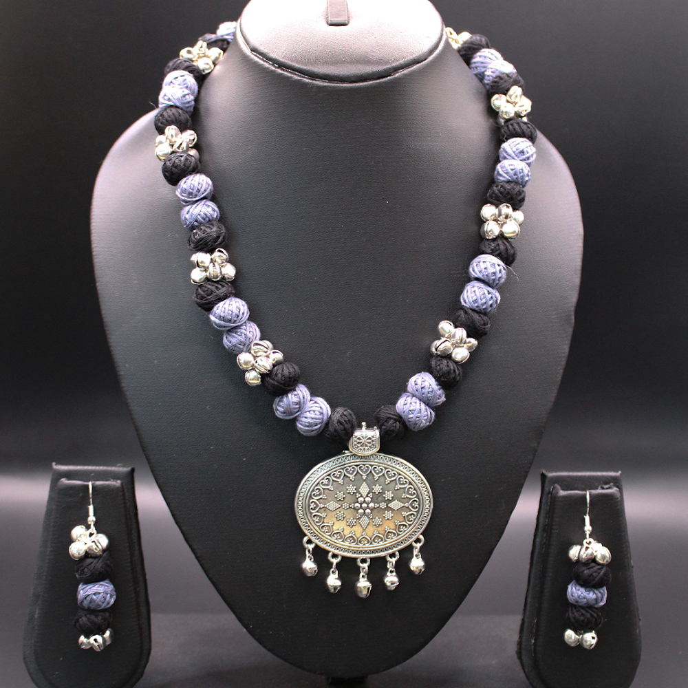Raagini Dori Ghunghroo Jewellery Set