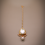 Pearl Drop Kundan Maang Tikka
