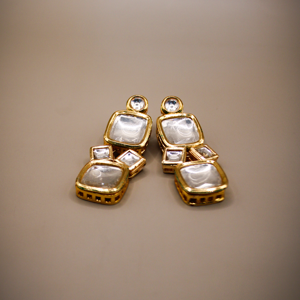 Irregular Kundan Cut Dangle Earrings