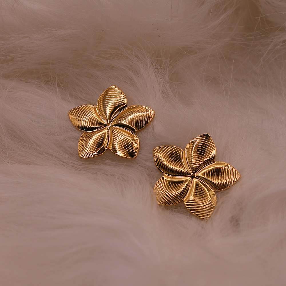 Golden Oasis Stud Earrings
