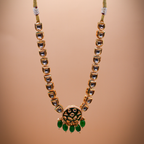 Panna Motif Kundan Jewellery Set