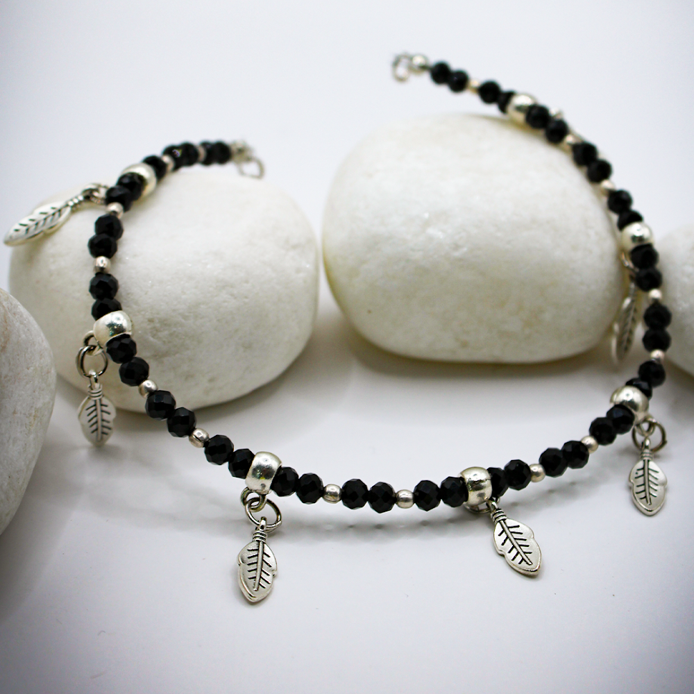 Leaf Charms Silver-Black Beaded Anklets