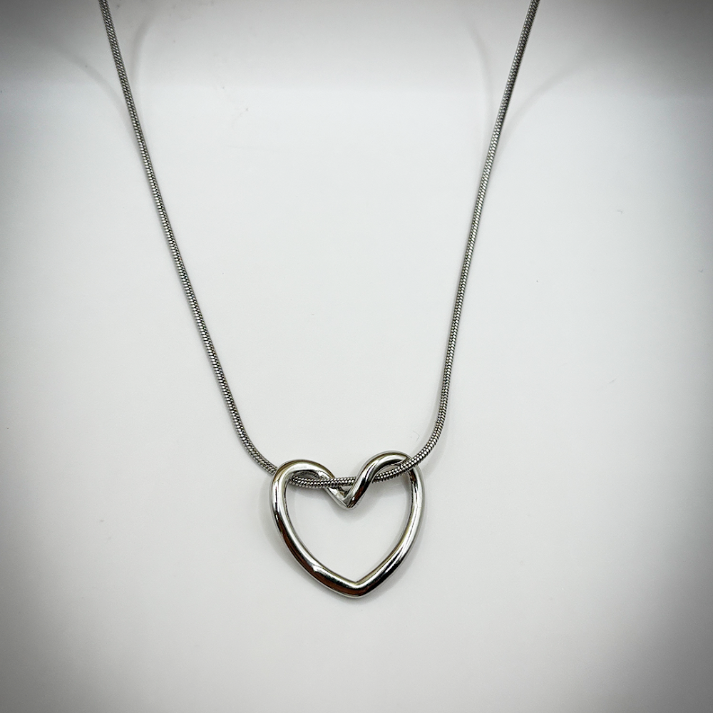 Minimalist Open Heart Promise Pendent anti--tarnish