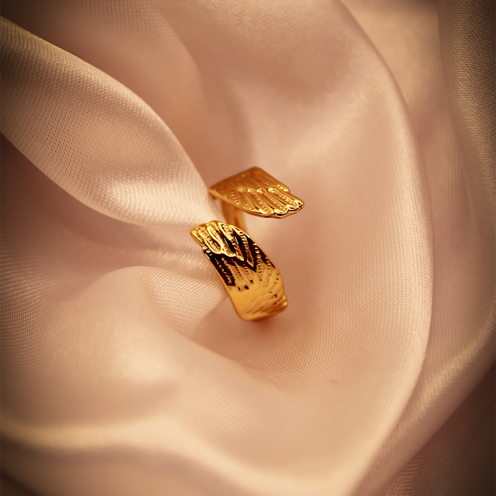 Golden Wings Cuff Ring anti--tarnish