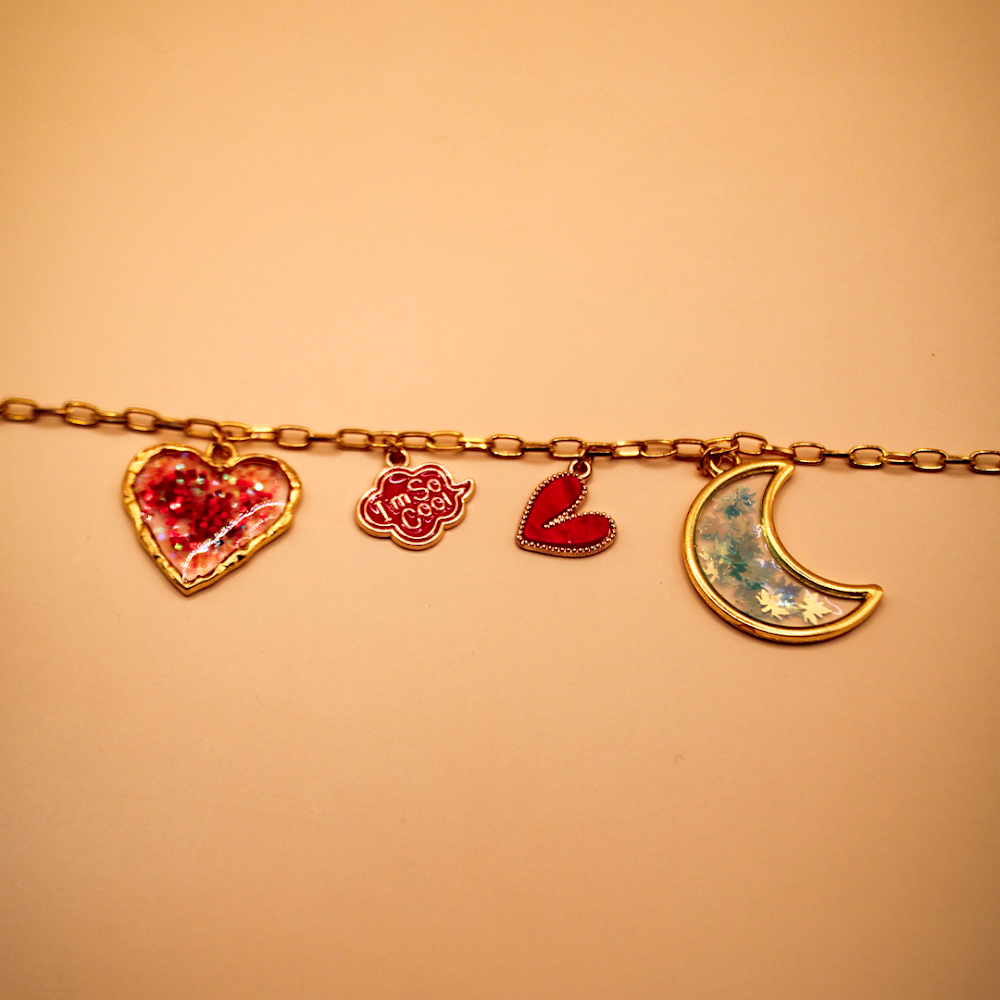 So Cool' Golden Resin Charms Bracelet
