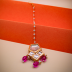 Rani Prism Kundan Maang Tikka