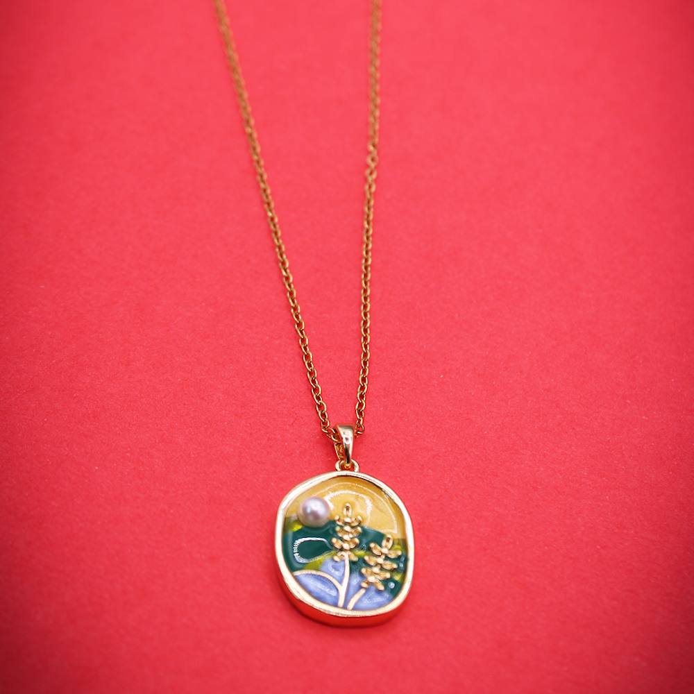 Pearl Of The Secret Meadow Pendant anti-tarnish
