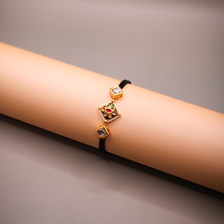 Chaukat Kundan Prism Mangalsutra Bracelet