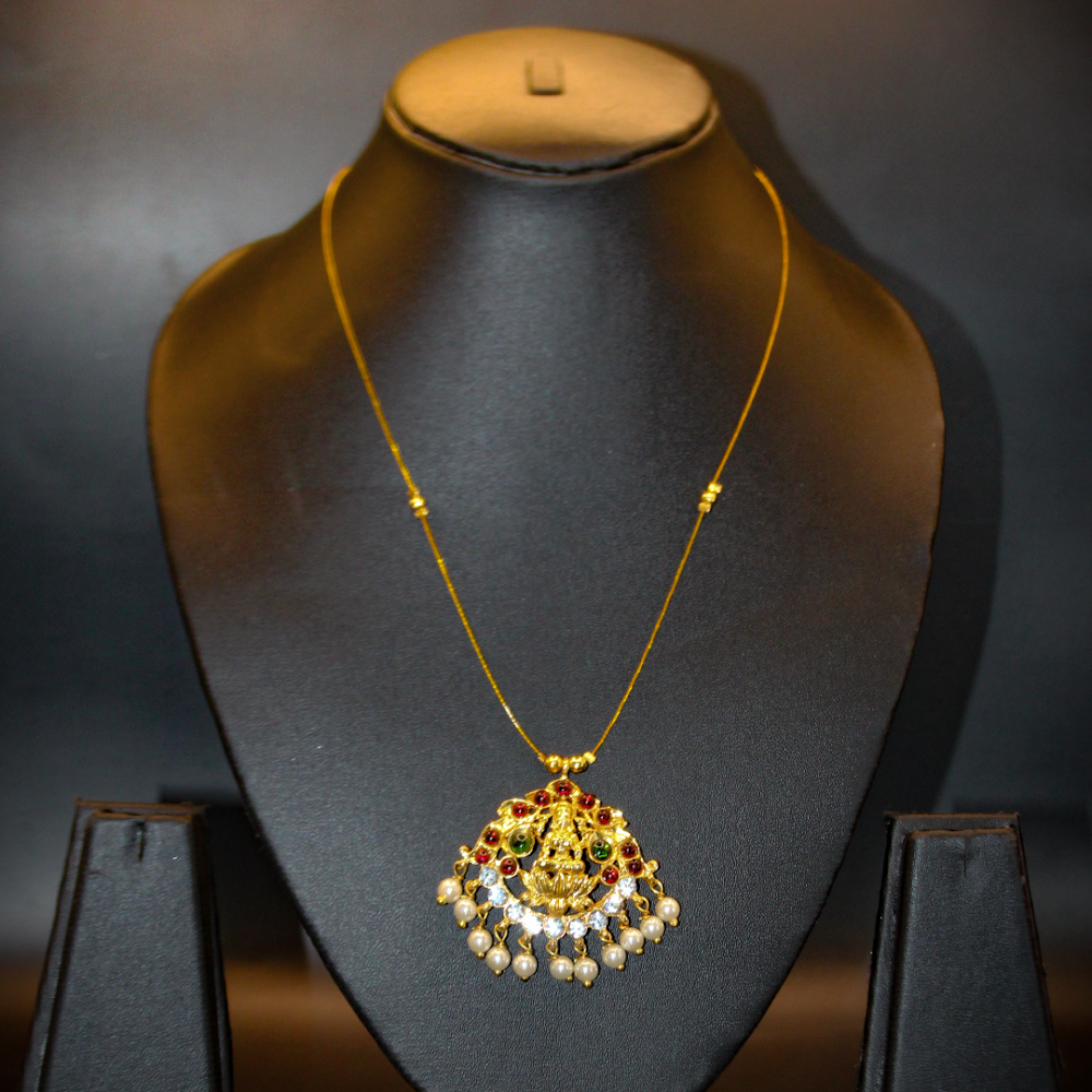 Laxmi Pendant Invisible Wire Necklace(Red)
