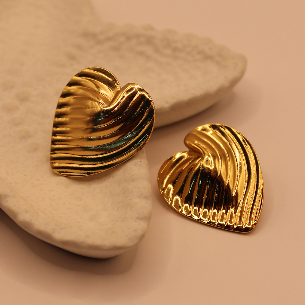 Wave Heart Golden Stud Earrings