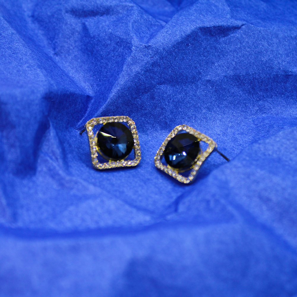 Sovereign Star Stud Earrings