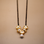 Gilded Kundan V-Cluster Mangalsutra