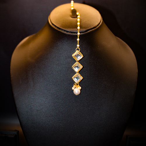 Kundan Cascade Polished Maang Tikka