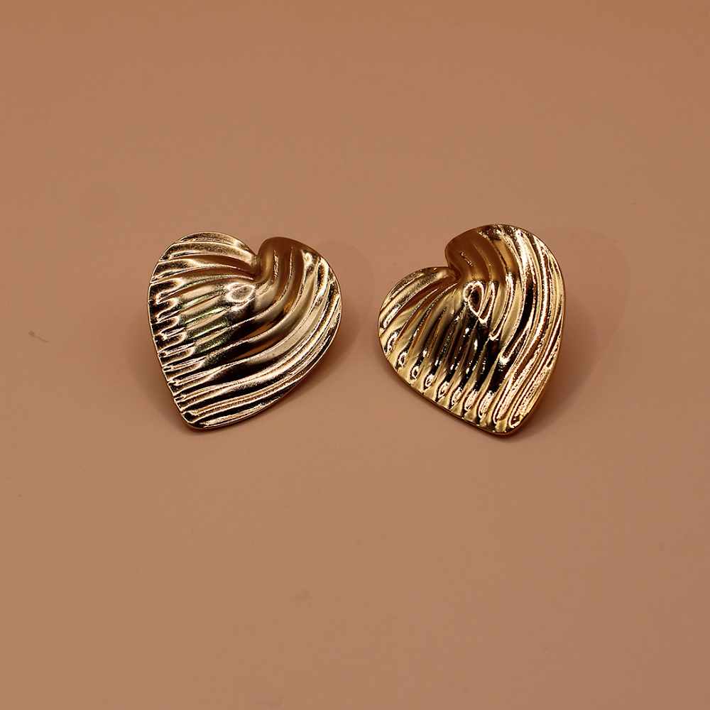 Wave Heart Golden Stud Earrings