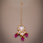 Rani Prism Kundan Maang Tikka